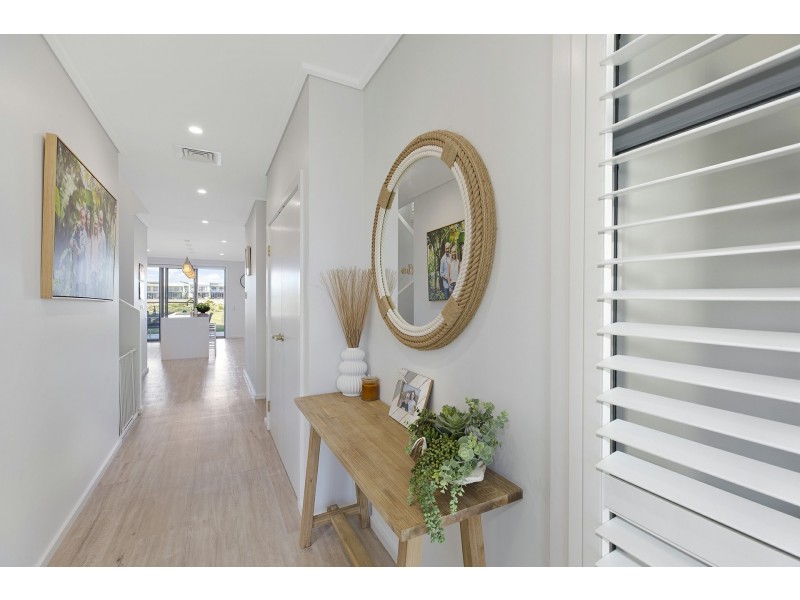 5 Sawgrass Crescent, Magenta NSW 2261