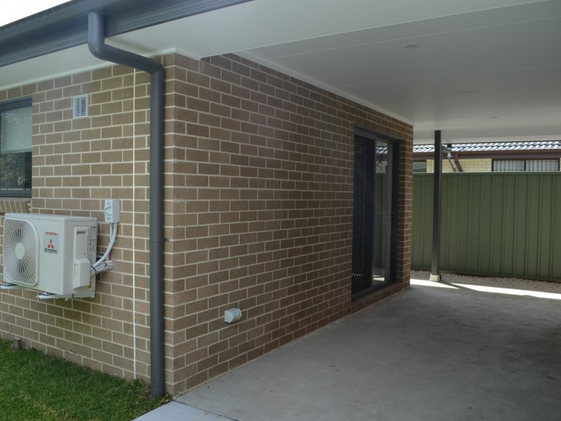 4 Byarong Avenue, Point Clare NSW 2250