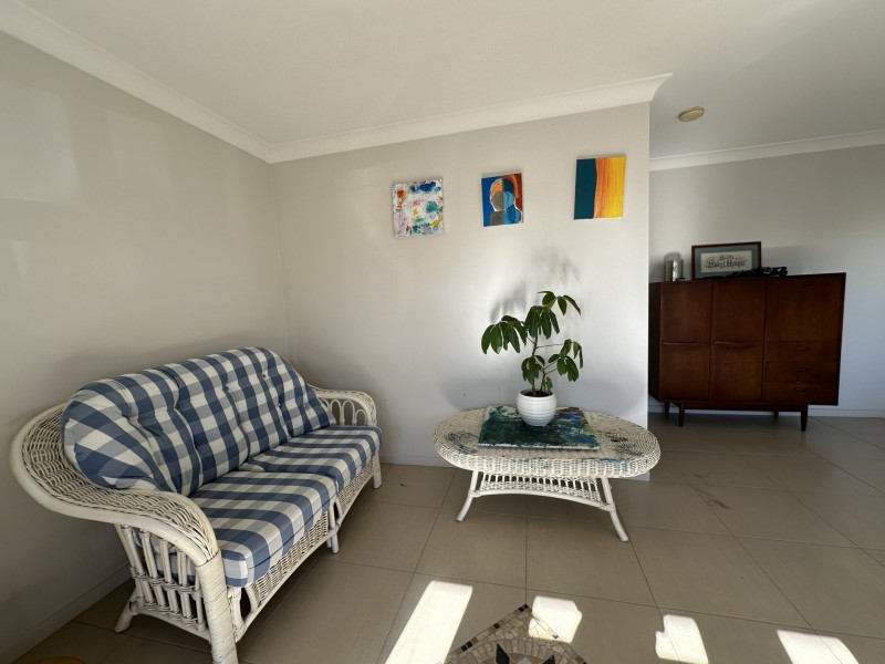 4 Hillview Crescent, Tuggerah NSW 2259