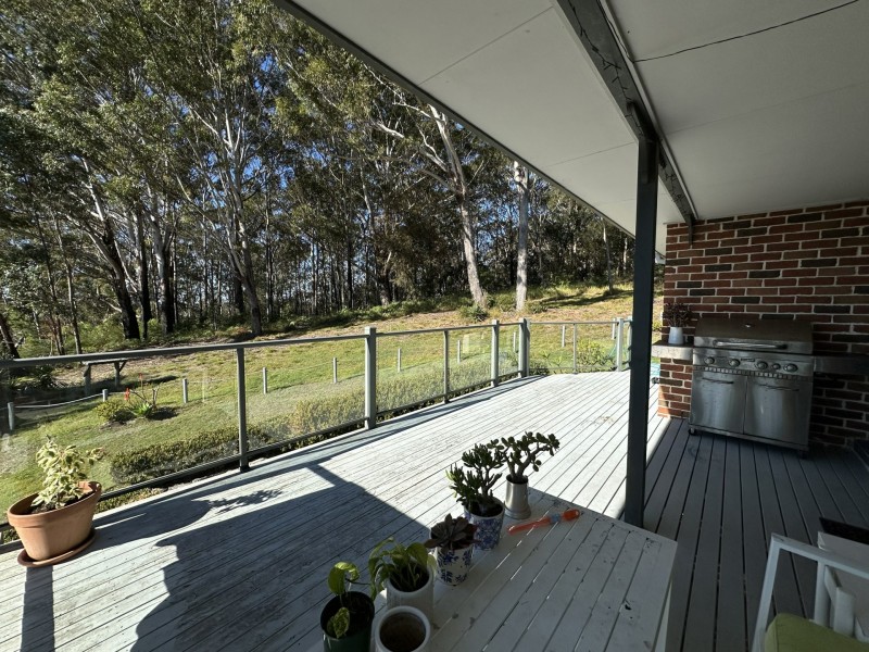 4 Hillview Crescent, Tuggerah NSW 2259