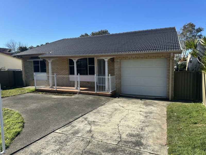 72 Brooke Avenue, Killarney Vale NSW 2261