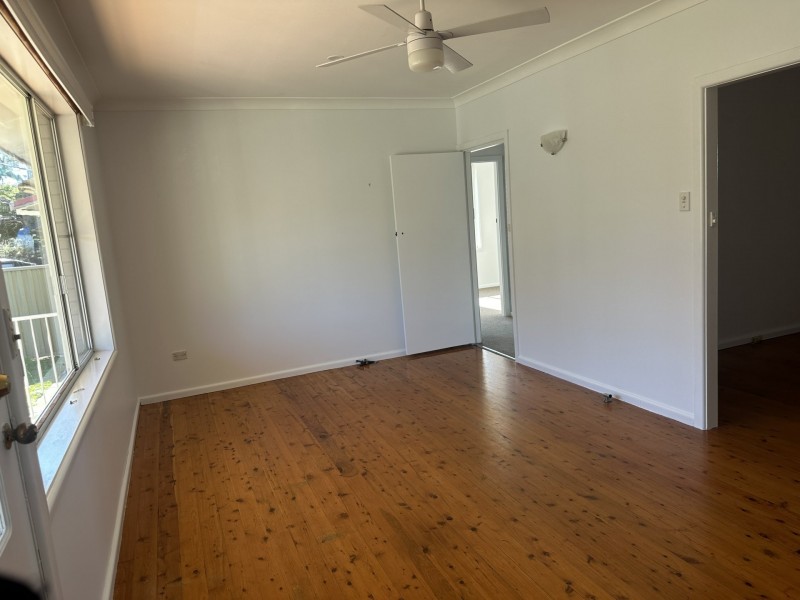 72 Brooke Avenue, Killarney Vale NSW 2261