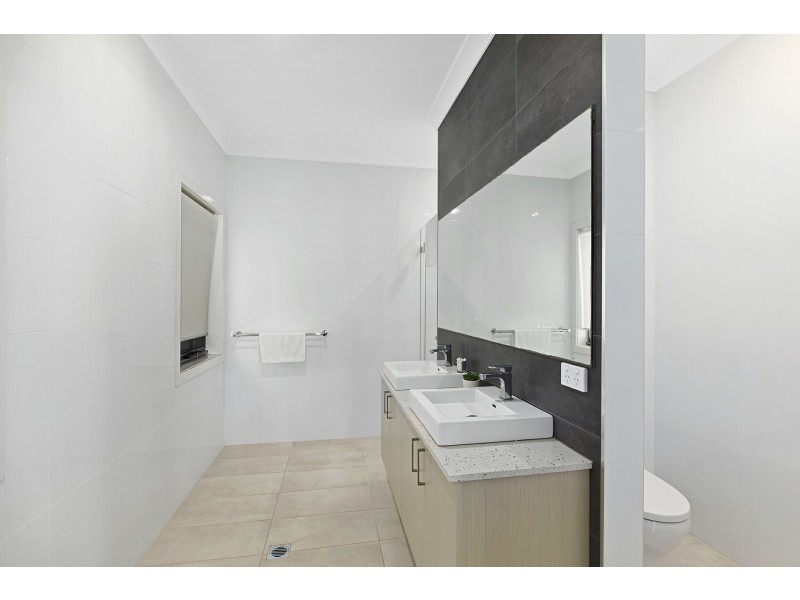 78 Pebble Beach Avenue, Magenta NSW 2261