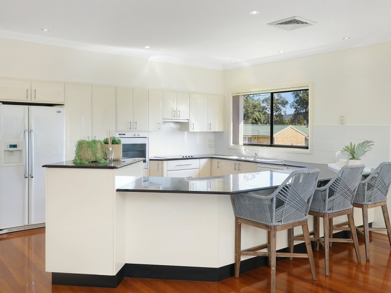 13 Lucinda Avenue, Killarney Vale NSW 2261