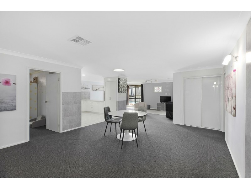 23 Pendant Parade, Killarney Vale NSW 2261
