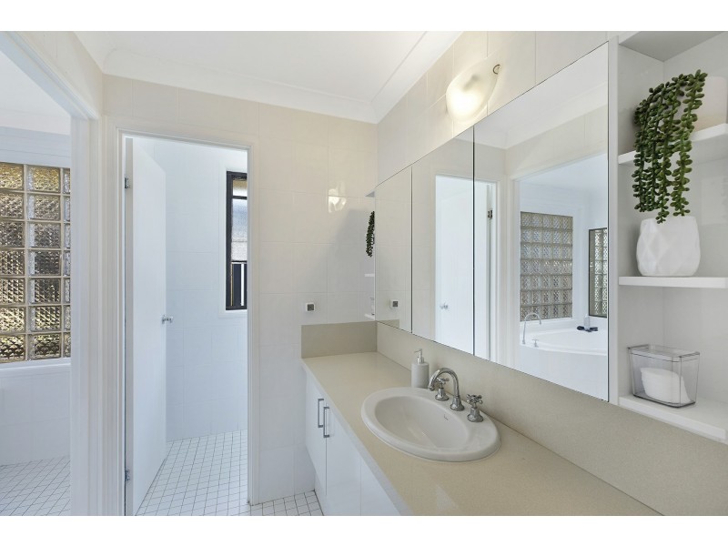 23 Pendant Parade, Killarney Vale NSW 2261