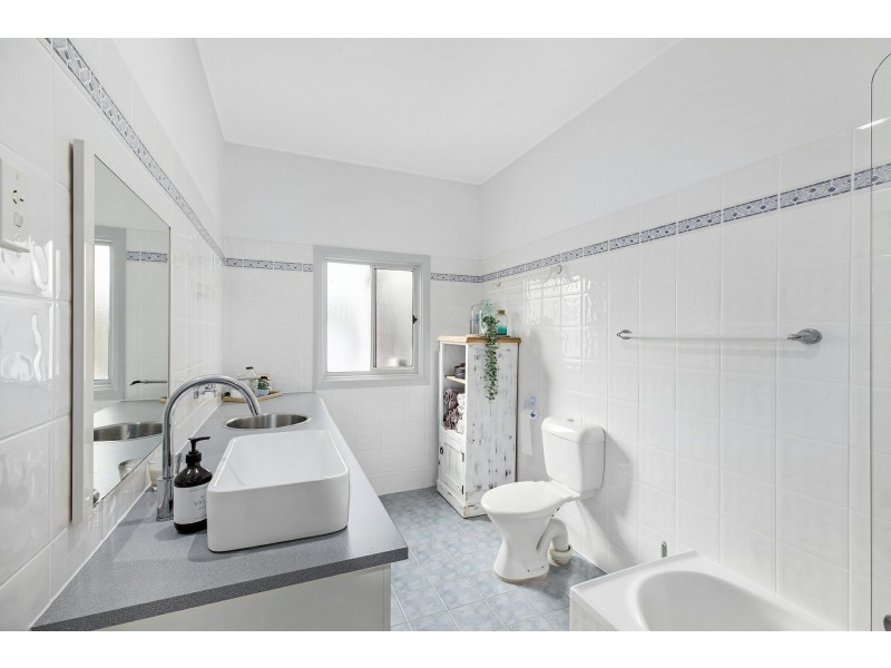 2 Ansell Close, Chittaway Point NSW 2261
