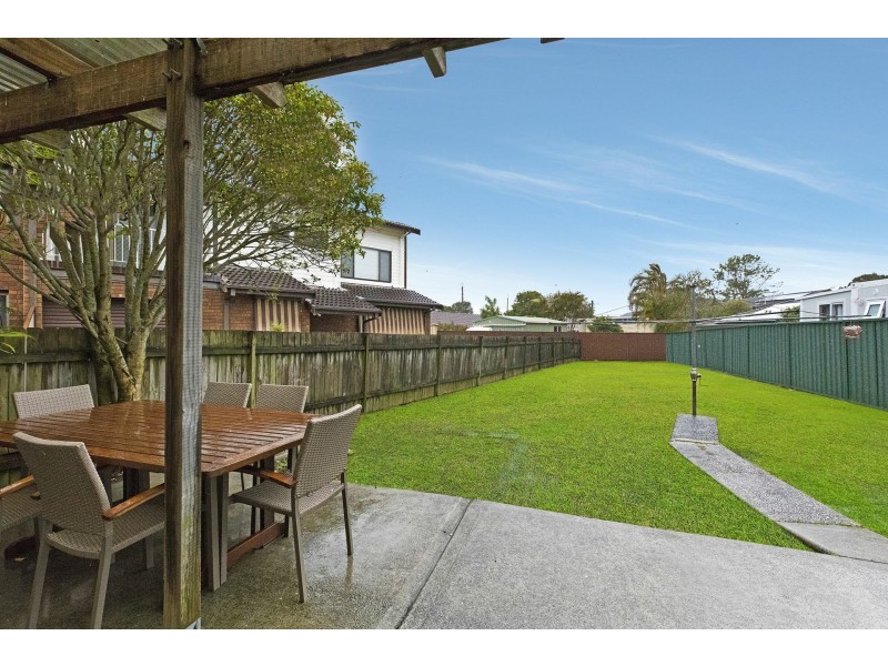 35 Fravent Street, Toukley NSW 2263