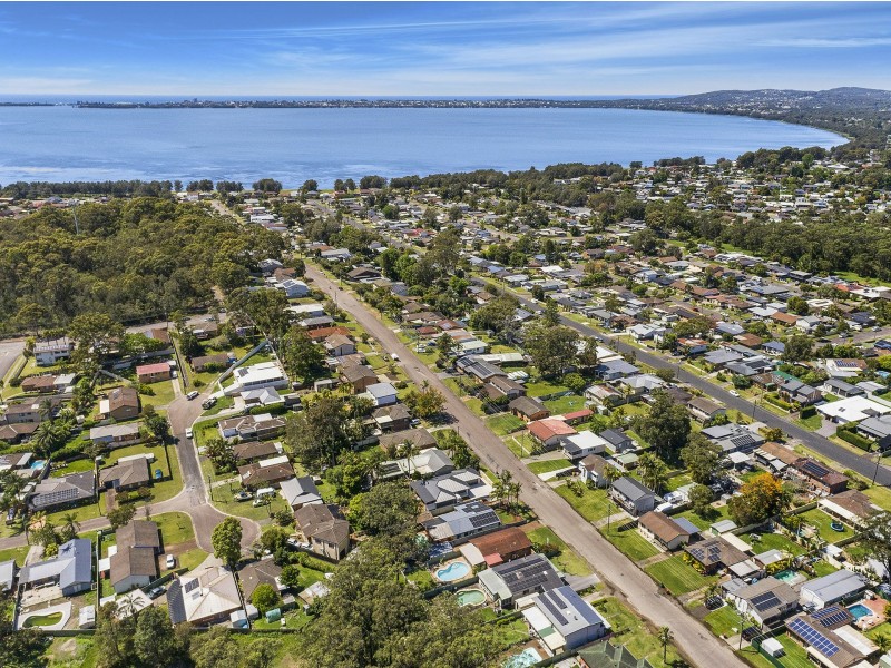 85 Platypus Road, Berkeley Vale NSW 2261