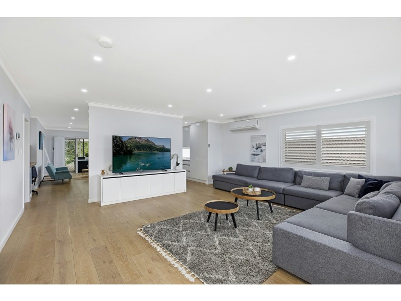 27 Brooke Avenue, Killarney Vale NSW 2261