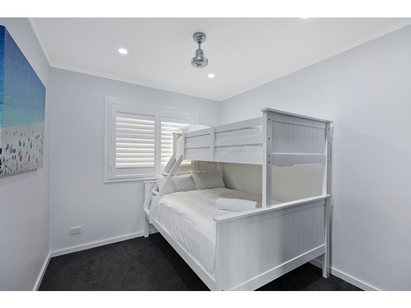 27 Brooke Avenue, Killarney Vale NSW 2261