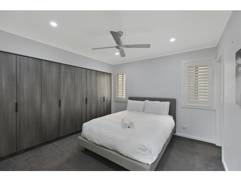 27 Brooke Avenue, Killarney Vale NSW 2261