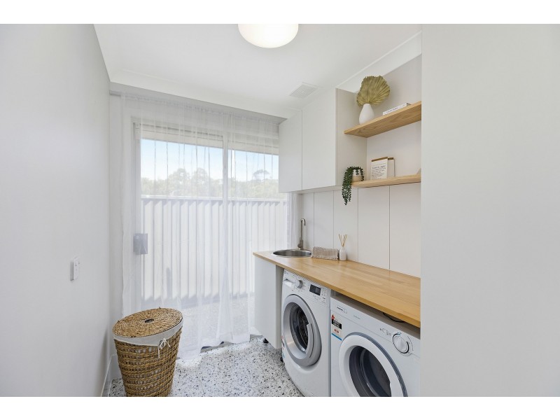 2 Jacaranda Avenue, Glenning Valley NSW 2261