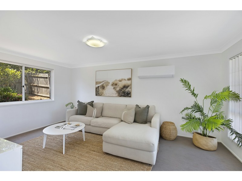 15 Pendant Pde, Killarney Vale NSW 2261