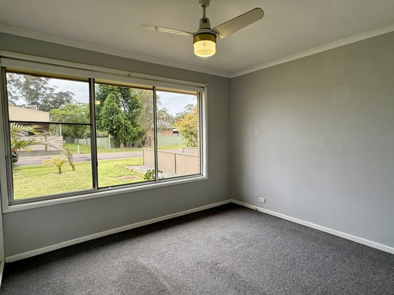 6 Echidna Street, Berkeley Vale NSW 2261