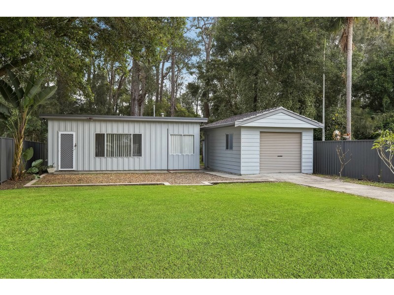 8 The Peninsula, Killarney Vale NSW 2261