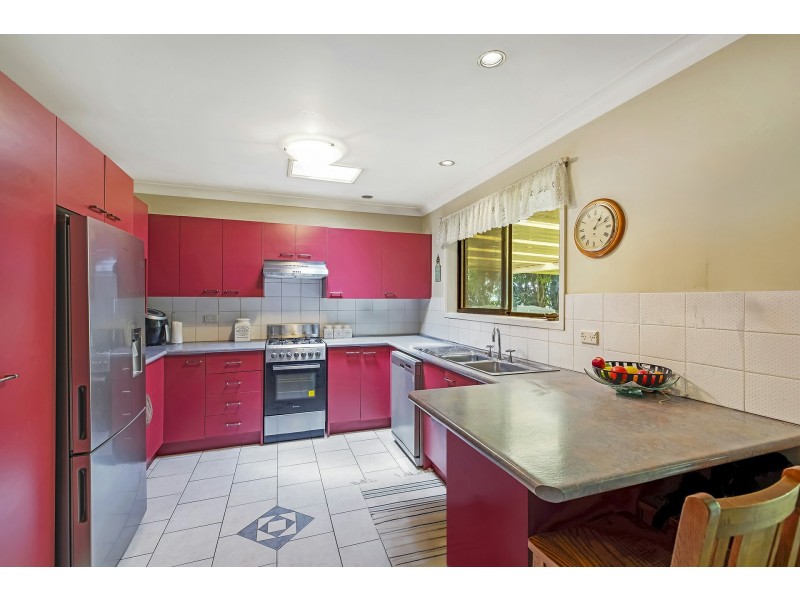 32 Audie Pde, Berkeley Vale NSW 2261