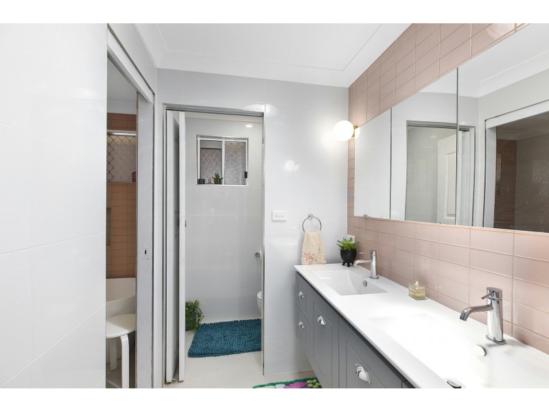 34 Belford Avenue, Bateau Bay NSW 2261