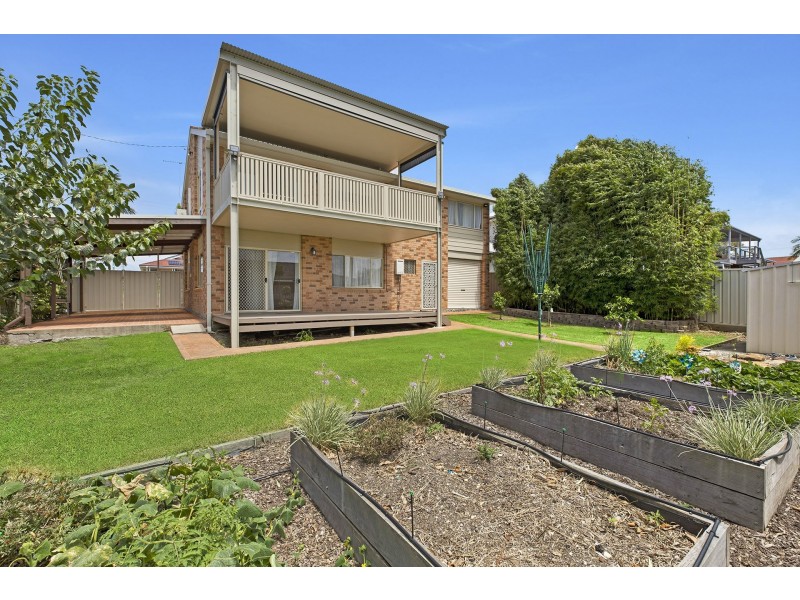 9 Torres Street, Killarney Vale NSW 2261