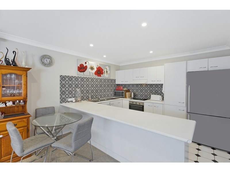 3 Harold Close, Bateau Bay NSW 2261