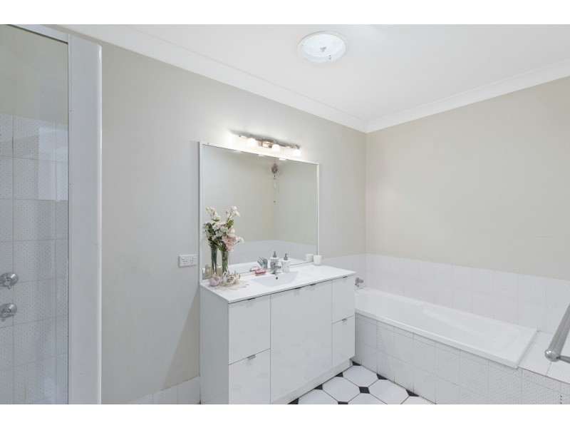 3 Harold Close, Bateau Bay NSW 2261