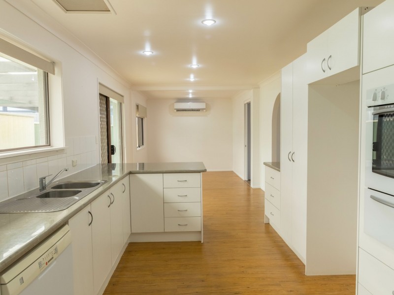 75 Brooke Avenue, Killarney Vale NSW 2261