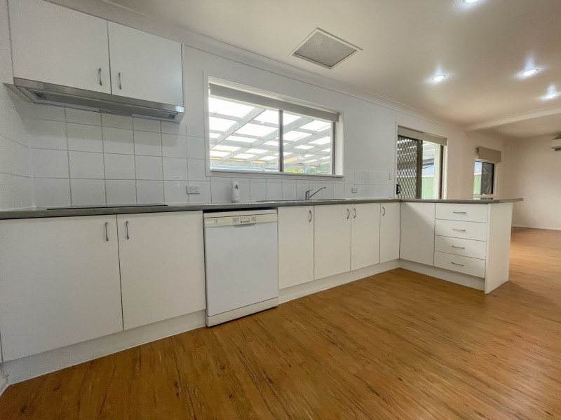 75 Brooke Avenue, Killarney Vale NSW 2261