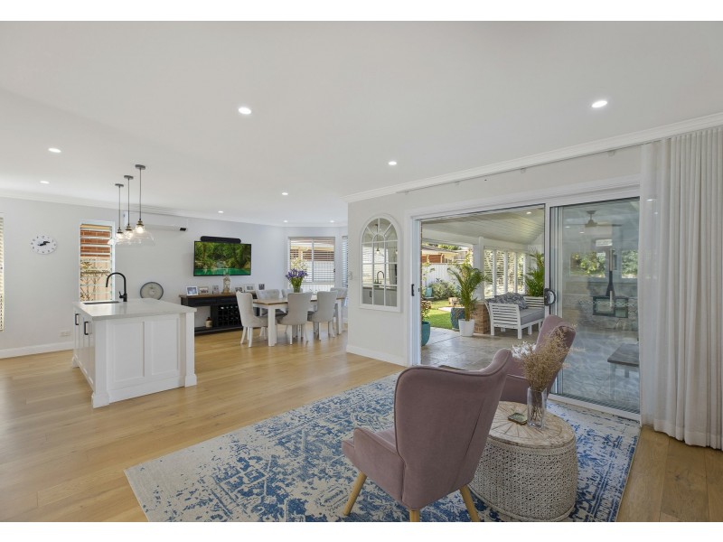 16 Terilbah Place, The Entrance North NSW 2261