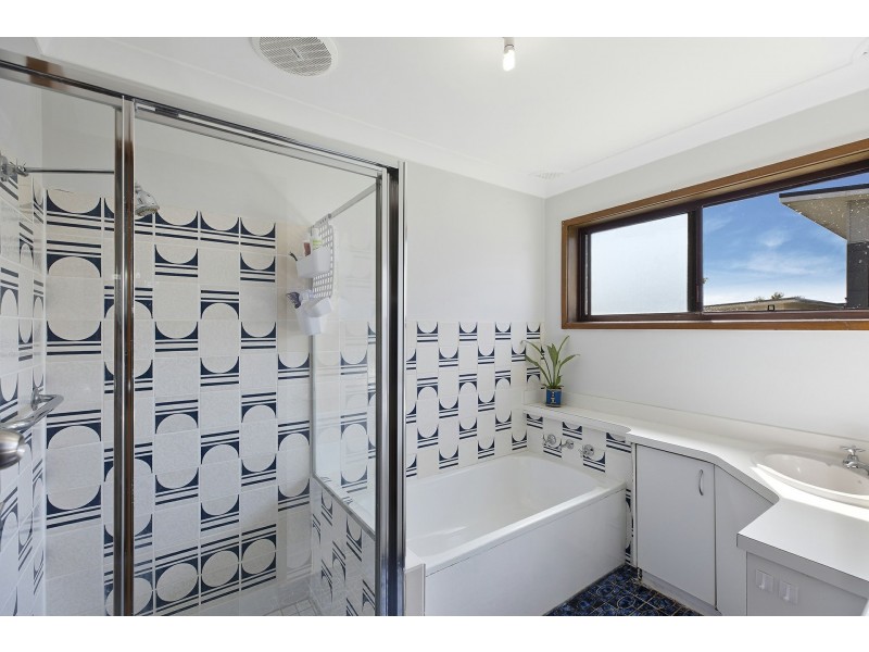 48 Cunningham Road, Killarney Vale NSW 2261