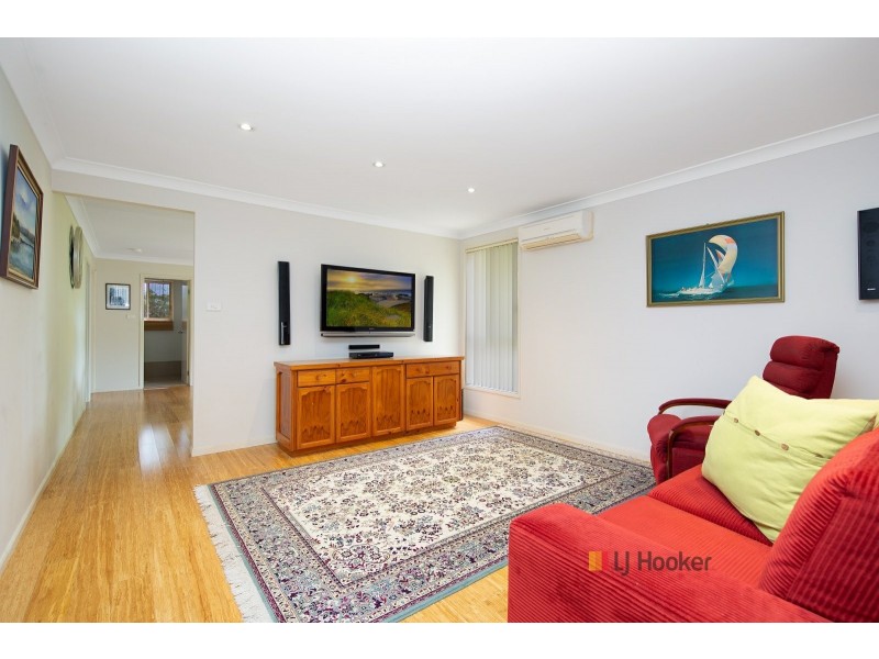 30a Poplars Avenue, Bateau Bay NSW 2261