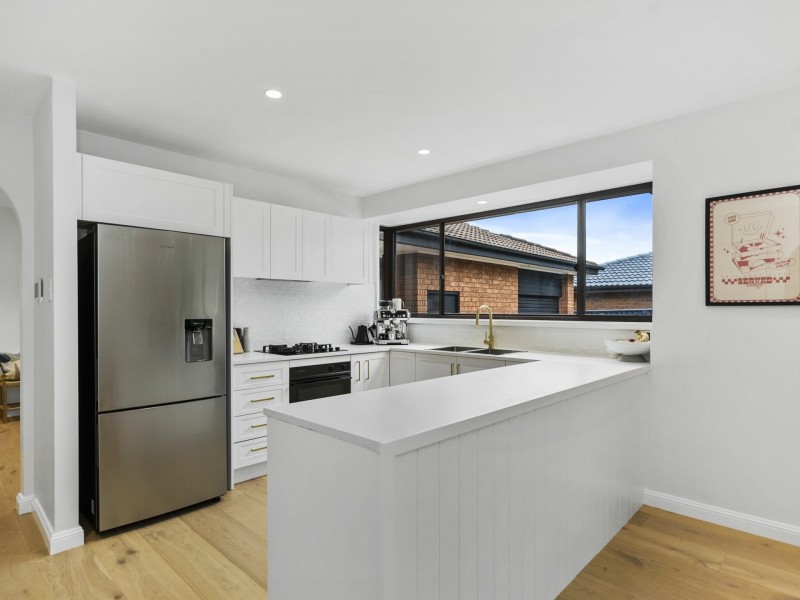 21 Pendant Parade, Killarney Vale NSW 2261