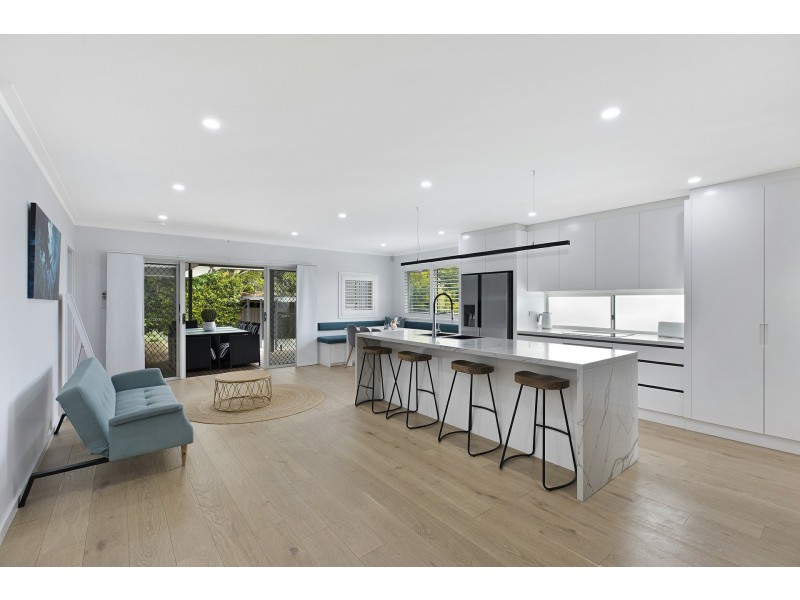 27 Brooke Avenue, Killarney Vale NSW 2261