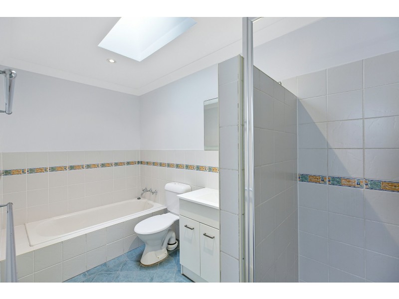 21 Kerry Crescent, Berkeley Vale NSW 2261