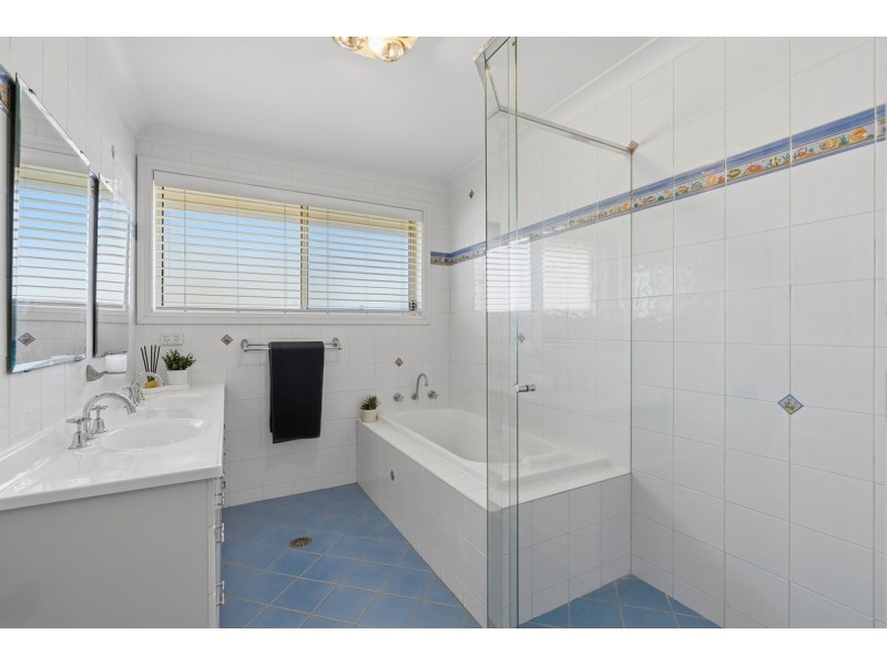 22 Aubrey Street, Killarney Vale NSW 2261
