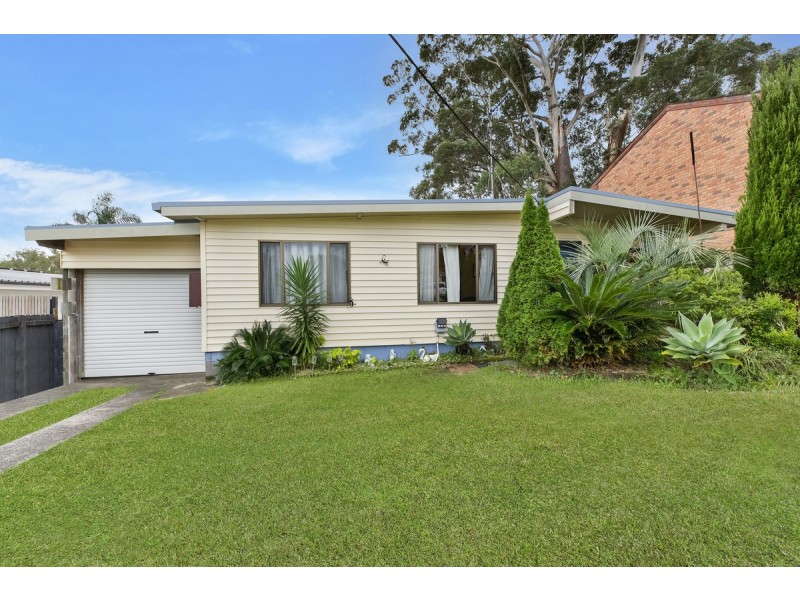 9 Ferndell Way, Berkeley Vale NSW 2261
