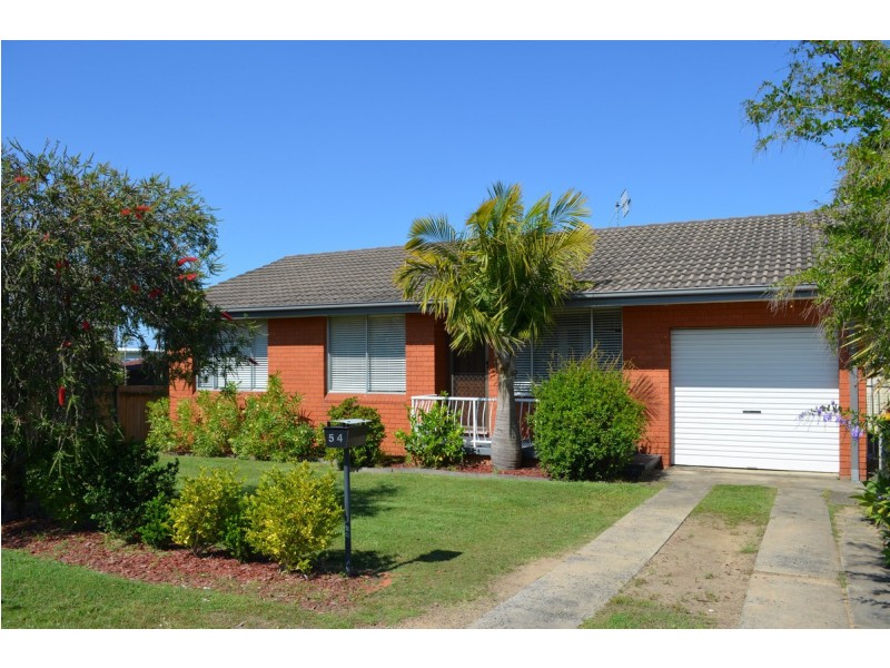 54 Dampier Boulevard, Killarney Vale NSW 2261