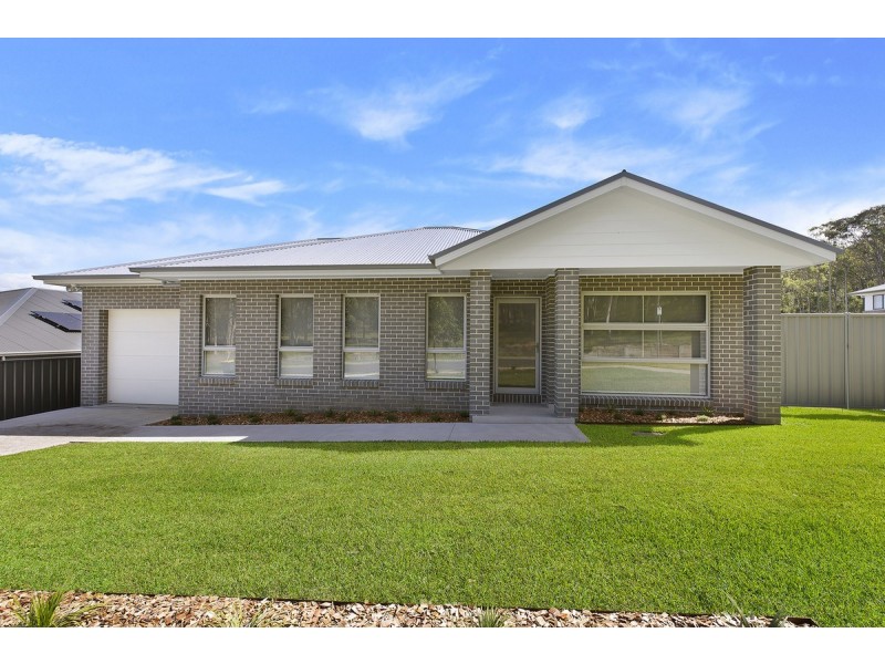 36 Childers Circuit, Wadalba NSW 2259