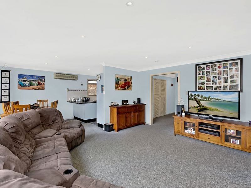 18 Wombat Street, Berkeley Vale NSW 2261