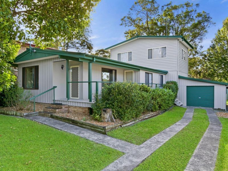 4 Montah Ave, Berkeley Vale NSW 2261
