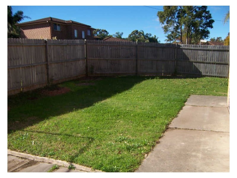 20/1 Hobbs Close, Bateau Bay NSW 2261