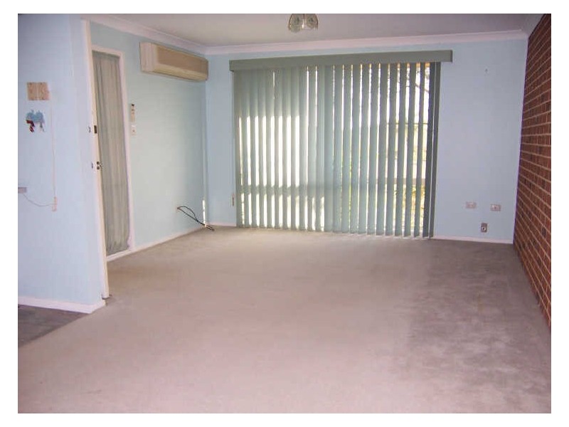 2/10 Bolton Street, Bateau Bay NSW 2261