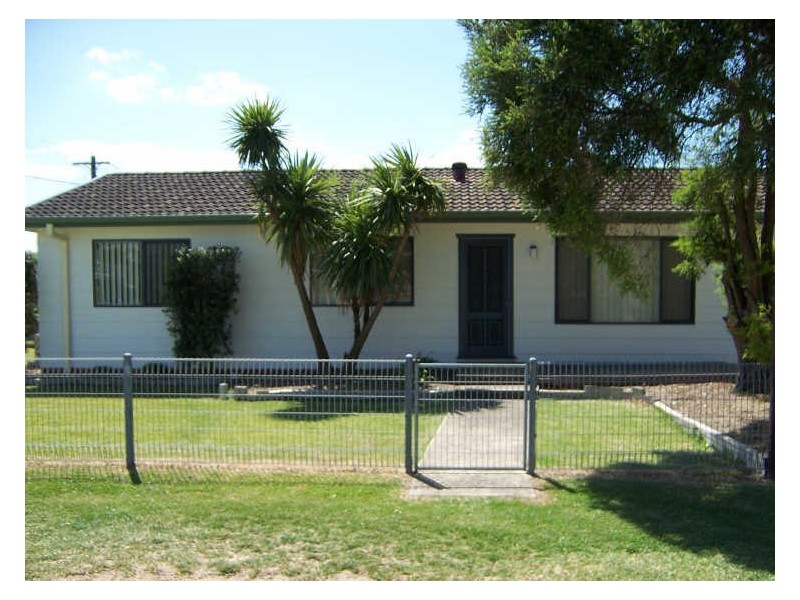 40 Flinders Avenue, Killarney Vale NSW 2261