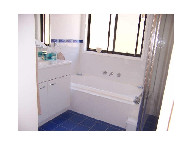 Bateau Bay NSW 2261