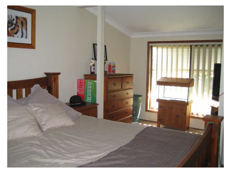 21 Gladys Ave, Berkeley Vale NSW 2261