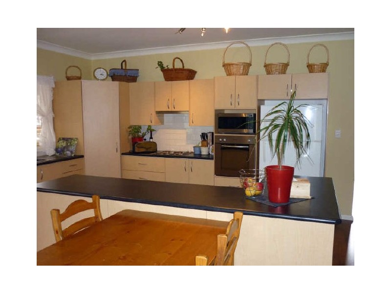 10 Peach Avenue, Tumbi Umbi NSW 2261