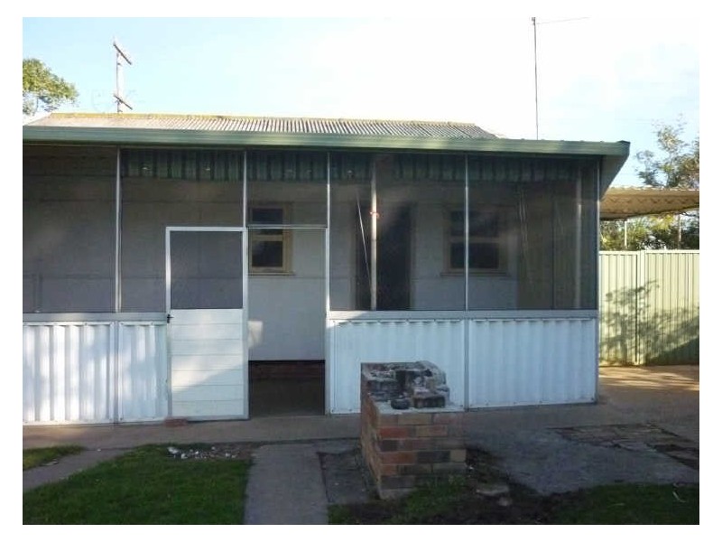 17 Oxley Road, Killarney Vale NSW 2261