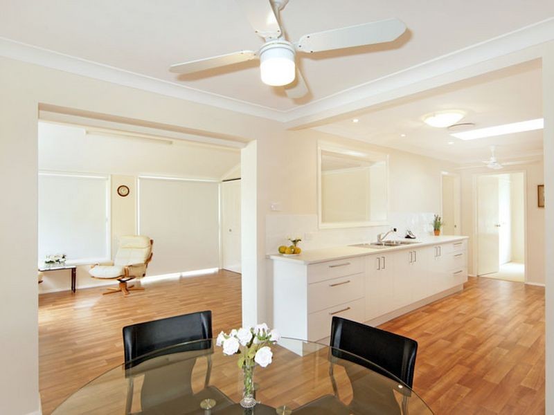 2 Cranbrook Crescent, Killarney Vale NSW 2261