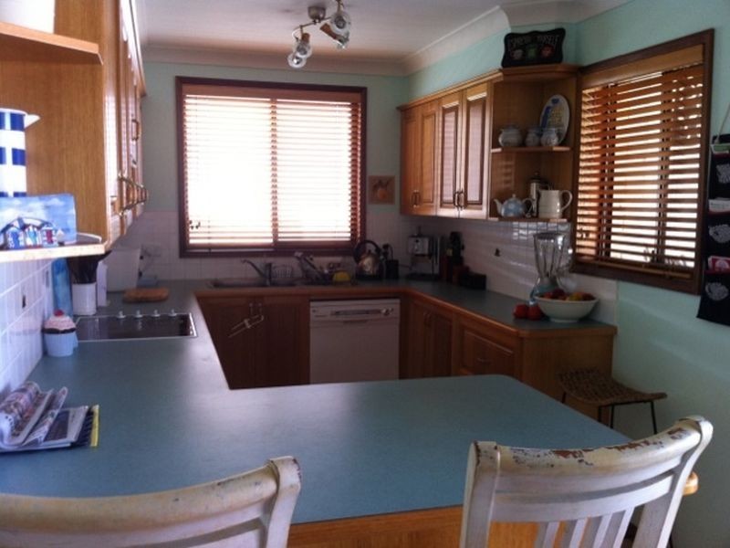 66 Kingsford Smith Drive, Berkeley Vale NSW 2261