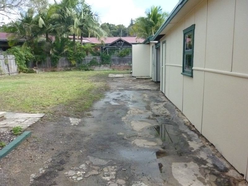 50 Clare Crescent, Berkeley Vale NSW 2261