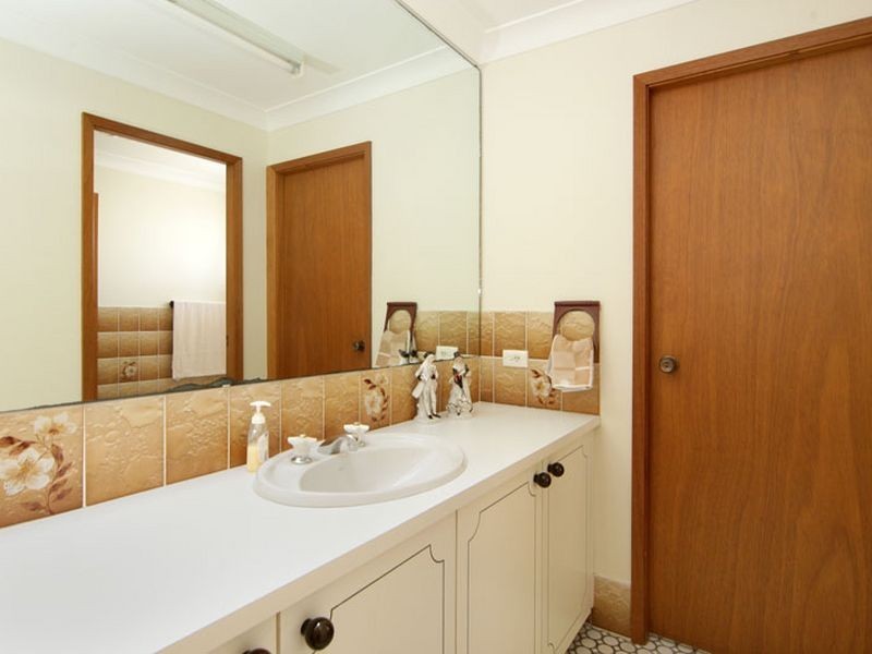 2 Ferndale Street, Killarney Vale NSW 2261